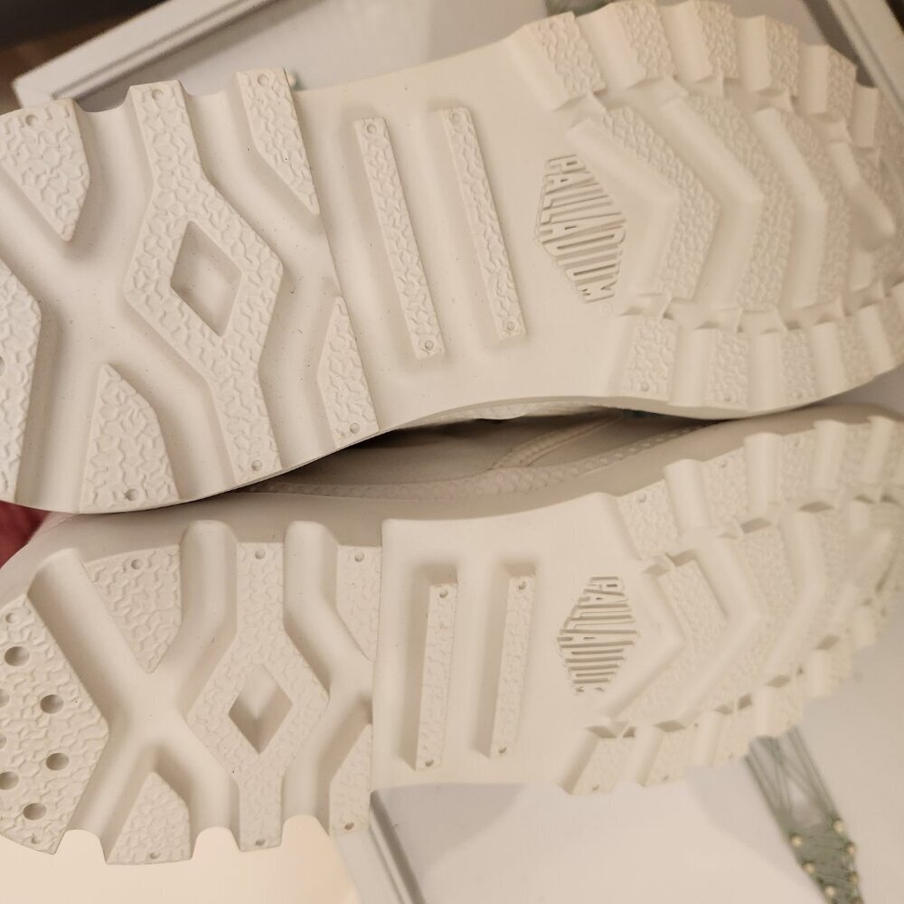 Palladium Star White Hight top sneakers. "Pampa Hi" NIB. Size 9 - Picture 7 of 12